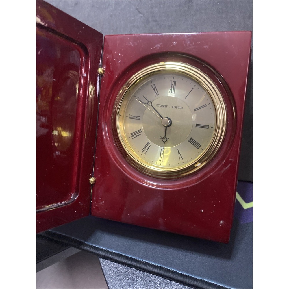 Stuart Austin Quartz Wood Book Desk Clock With Gold Clock Face A1